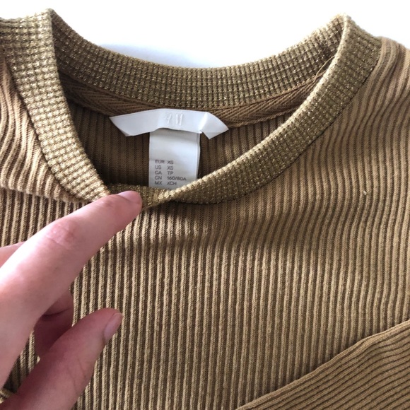 ✨SOLD✨H&M Gold Ribbed Stretch Midi Dress - Picture 5 of 5